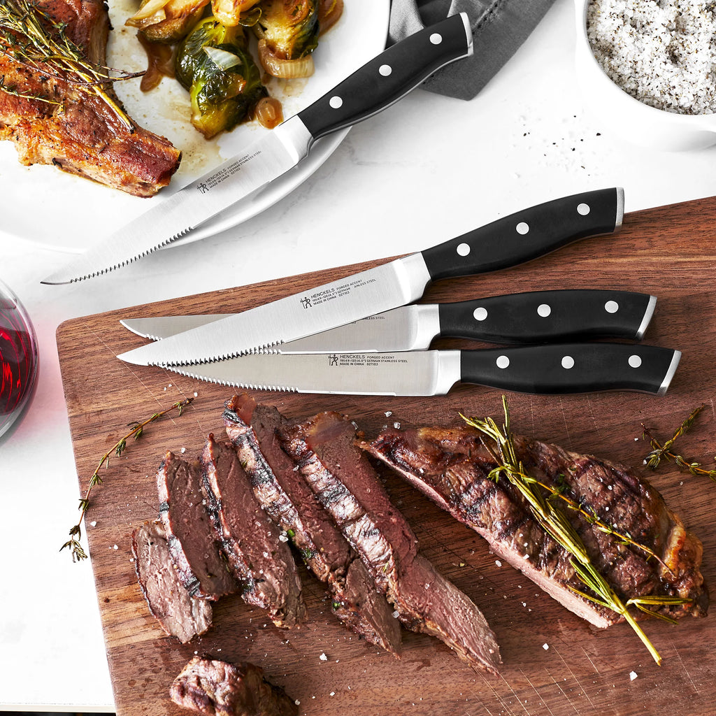 Set of 4 Black Steak Knife Set R53524
