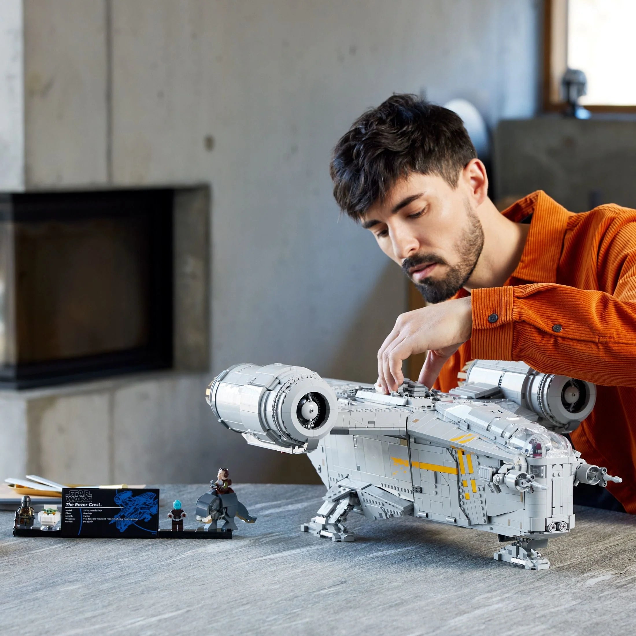 LEGO Star Wars The Razor Crest UCS Starship Set Z1885