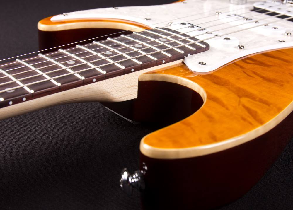 Amber Electric Guitar U673