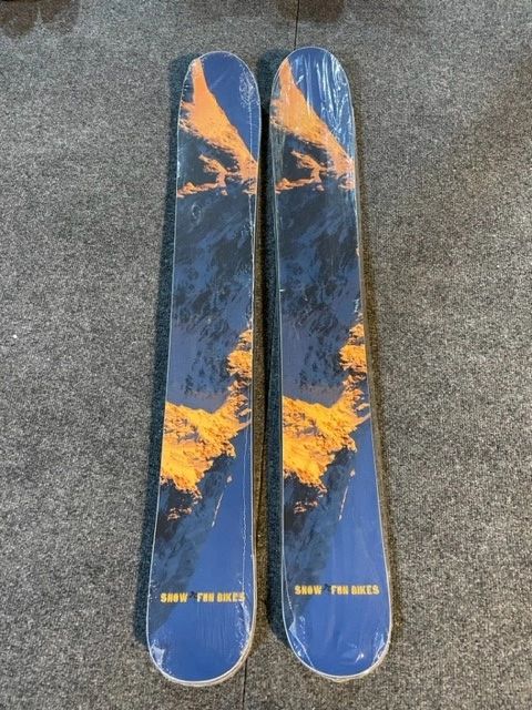 Snow Fun Bike Ski Boards/Powder Skis P7144