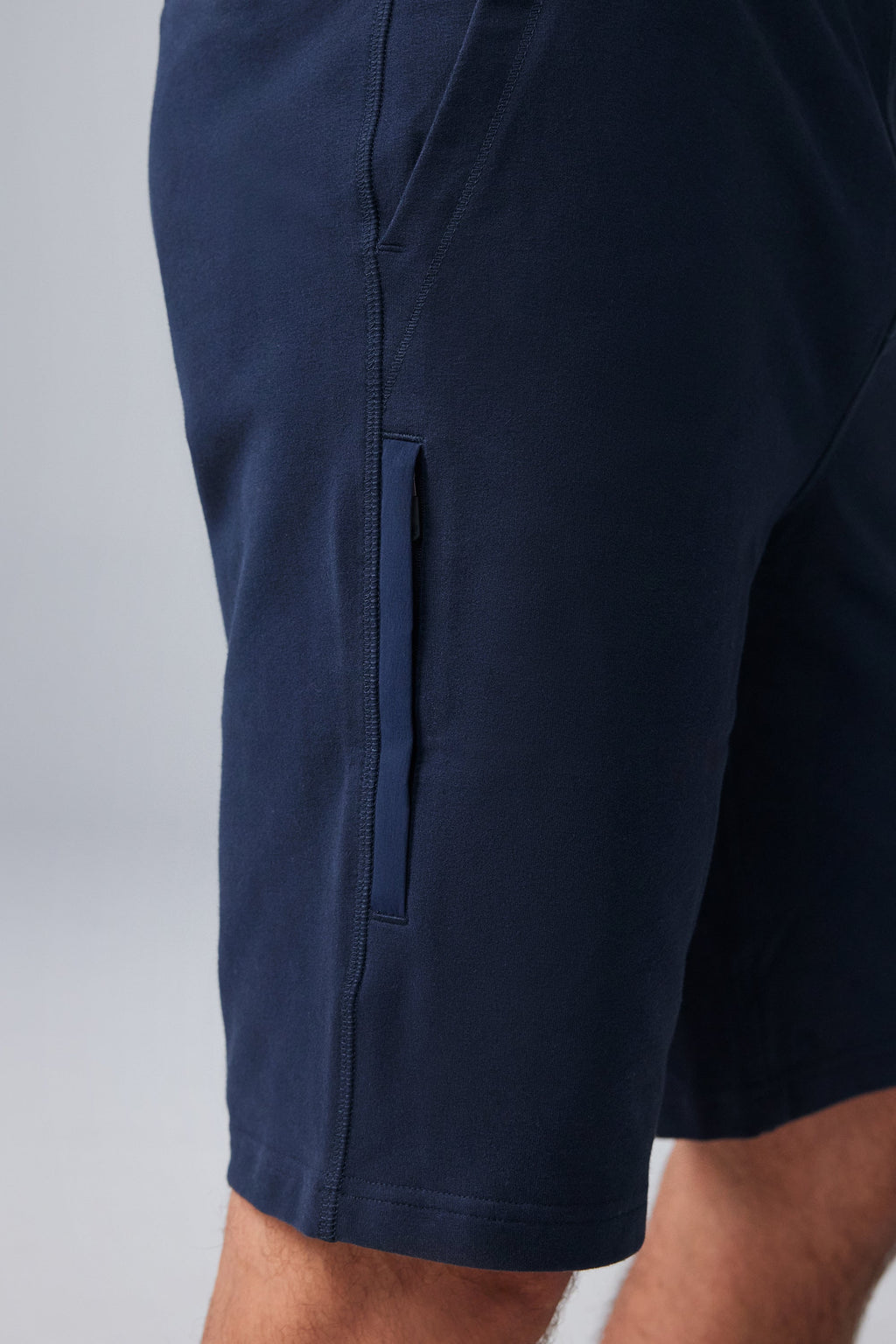 ACE Sweatshort 9.5"