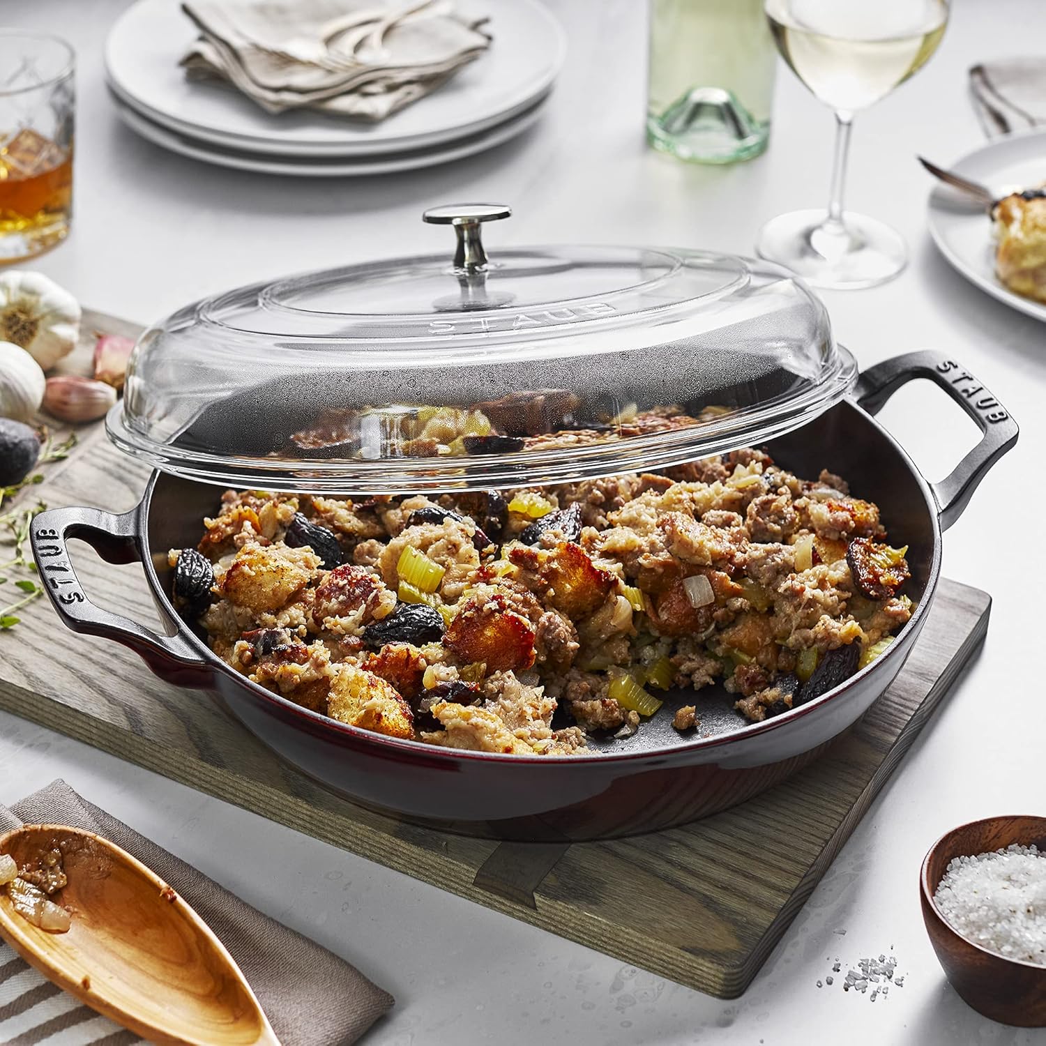 Cast Iron 3.5-qt Braiser with Glass Lid N499951