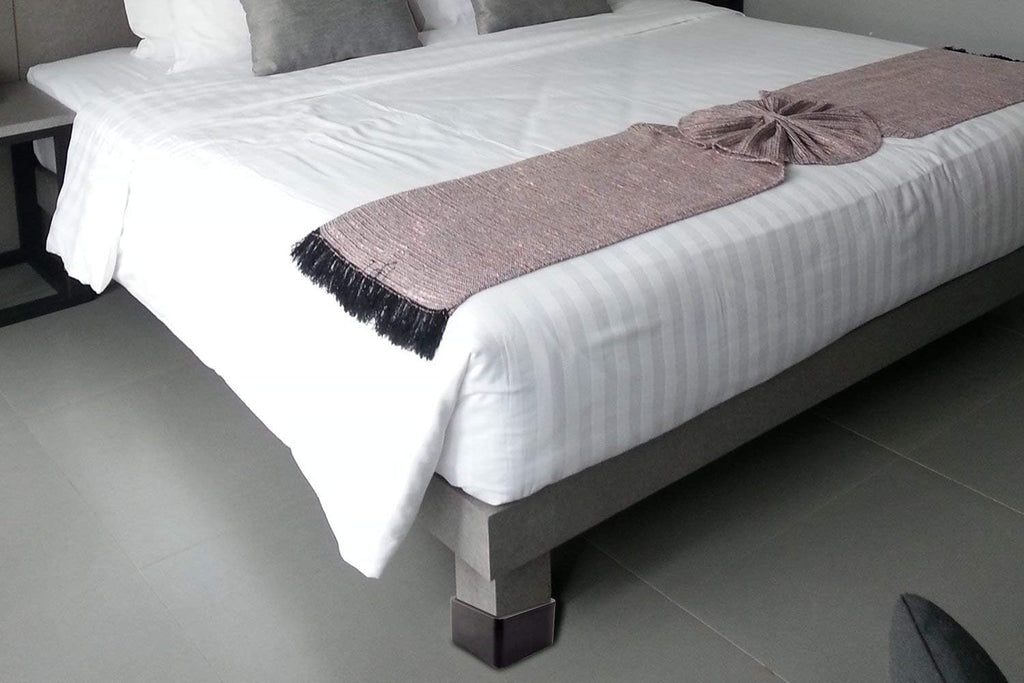3 Inch Black Bed Risers Set of 4 I351