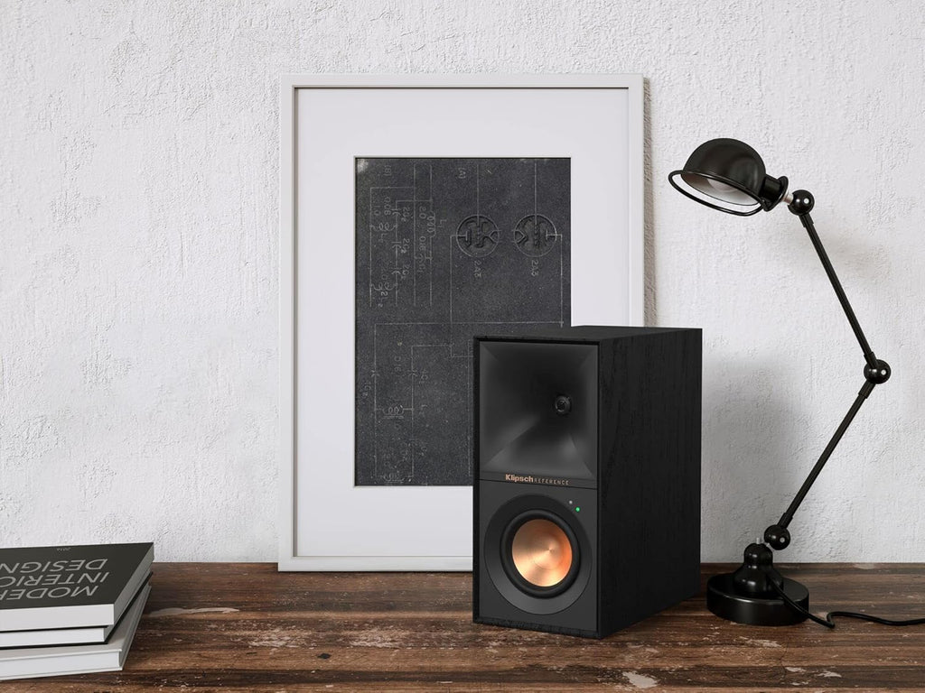 Powered Bookshelf Speakers E385688