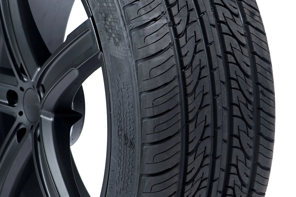 245/40ZR18 97W XL All Season Passenger Tire P70003