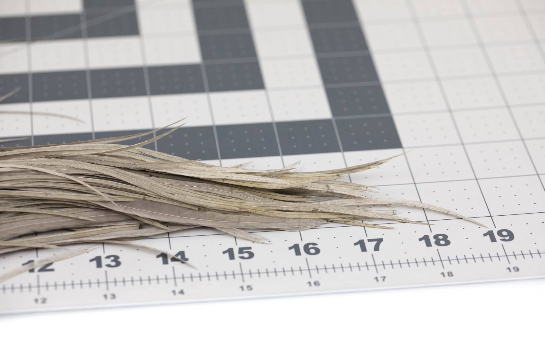 Natural Dun Dry Fly Hackle Full Saddle A9948