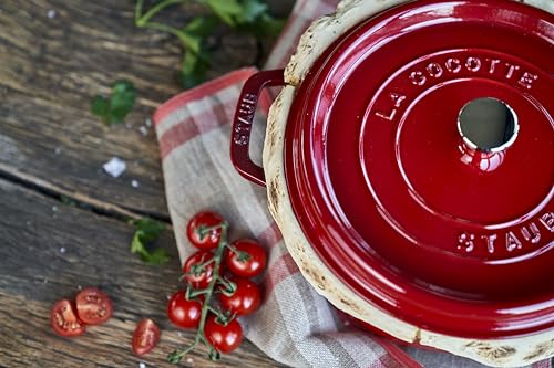 4 Qt. Round Cocotte Cherry Red I245