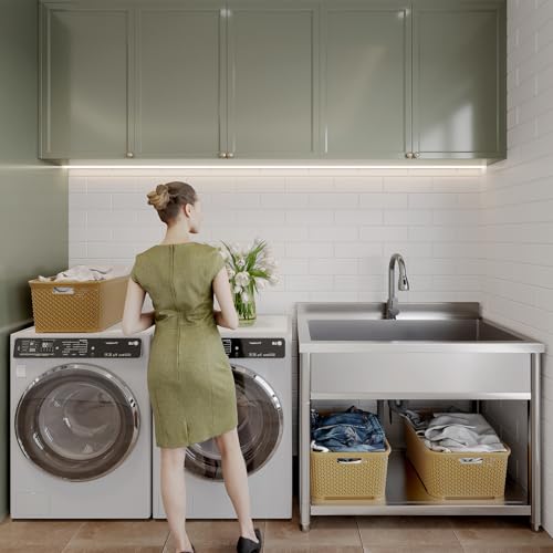 Stainless Steel Freestanding Utility Sink with Pull-out Faucet Z723