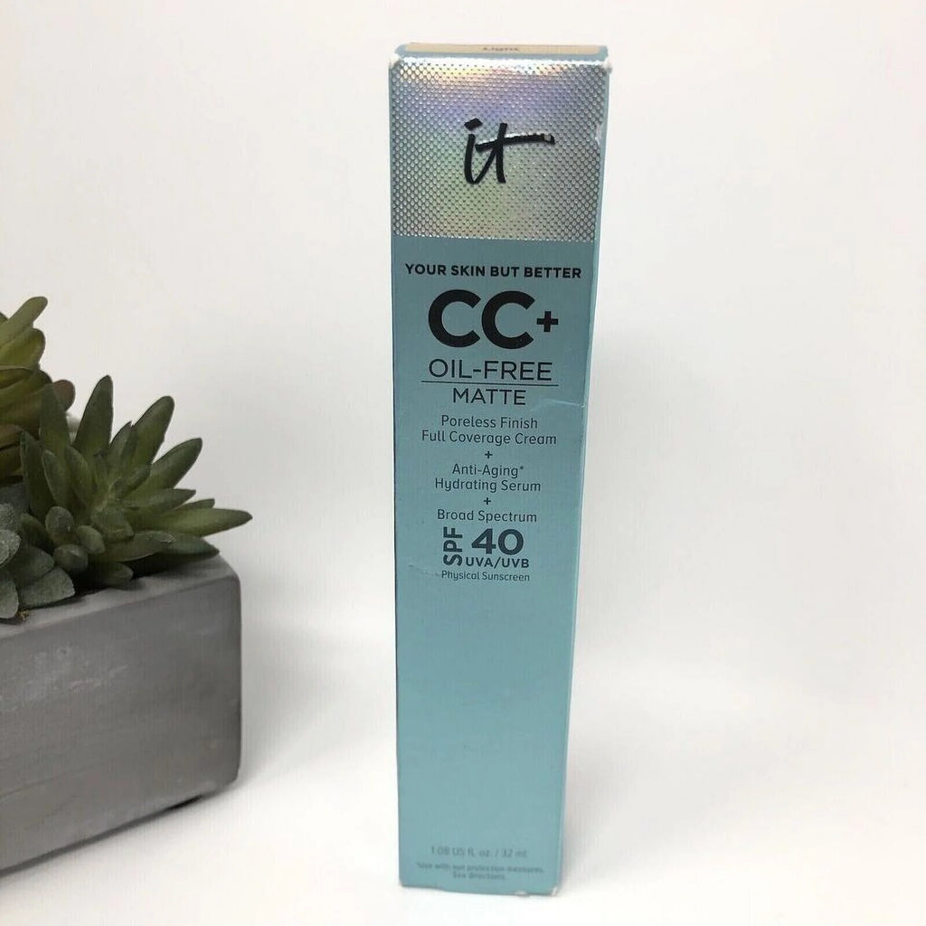 Oil-Free Matte Cream Foundation SPF 40 1.08 oz Q751698