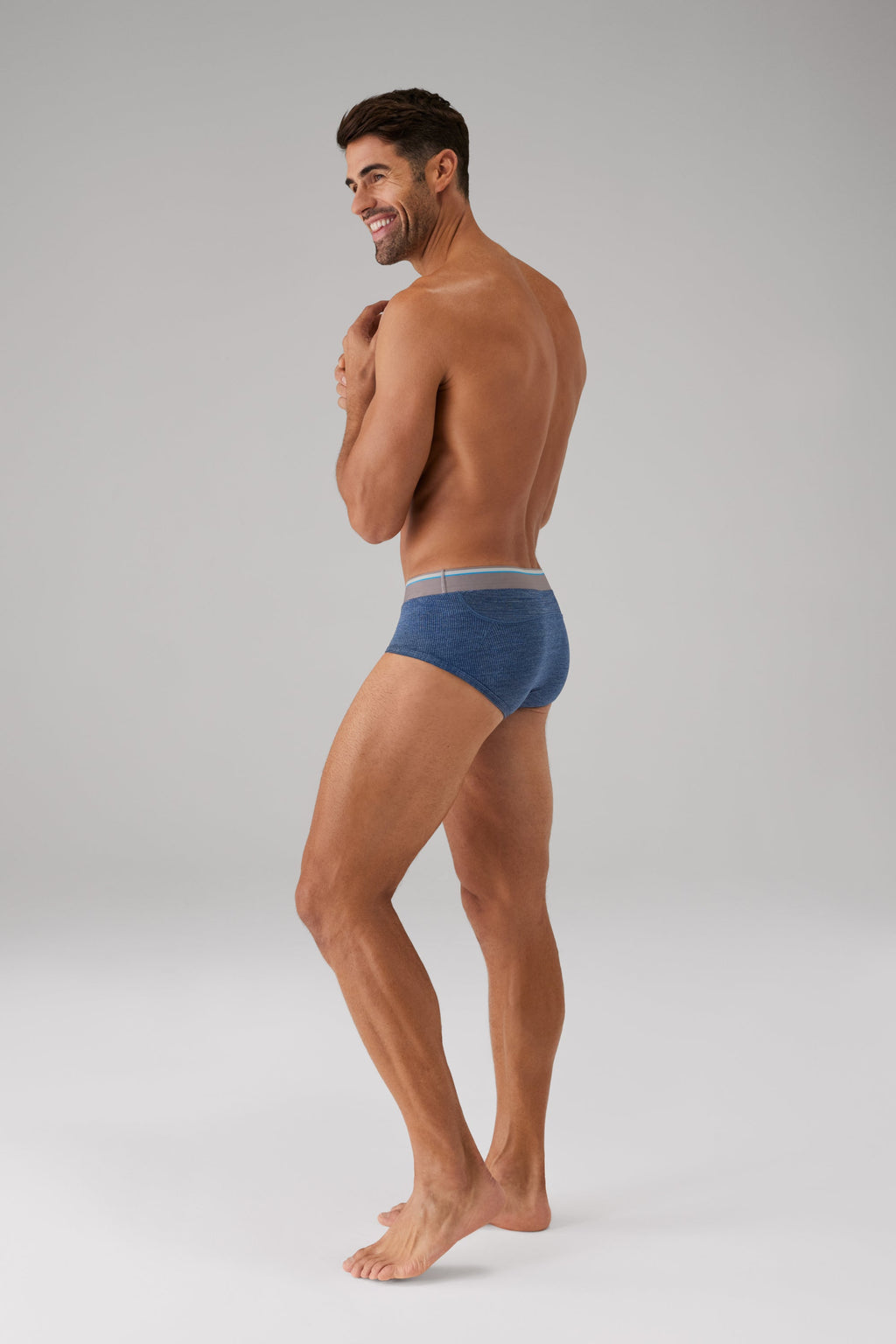 AIRKNITˣ Brief