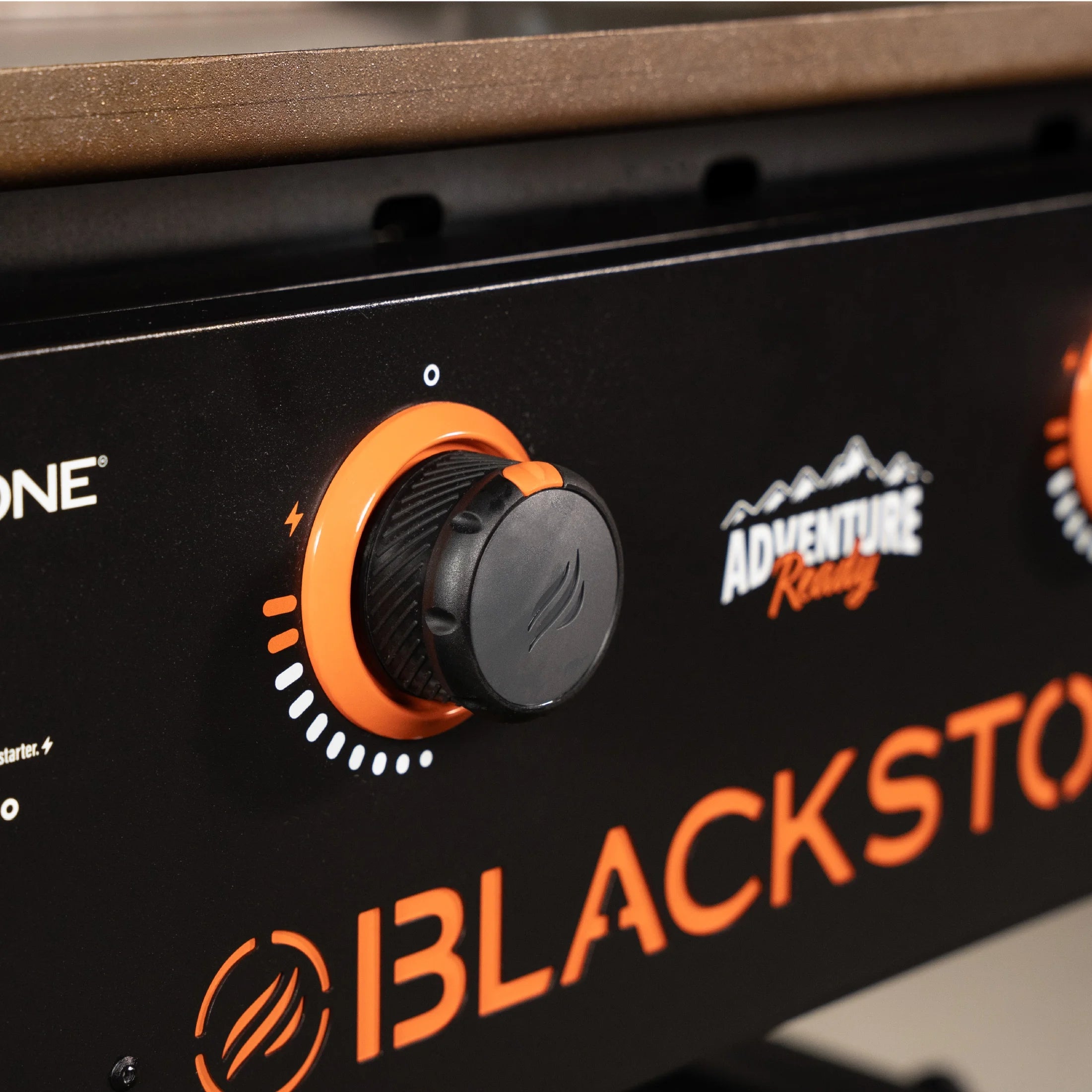 Black 2-Burner 28” Propane Griddle B404