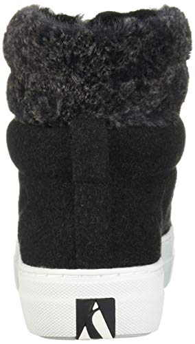 Womens Fuzzy Topers U559010